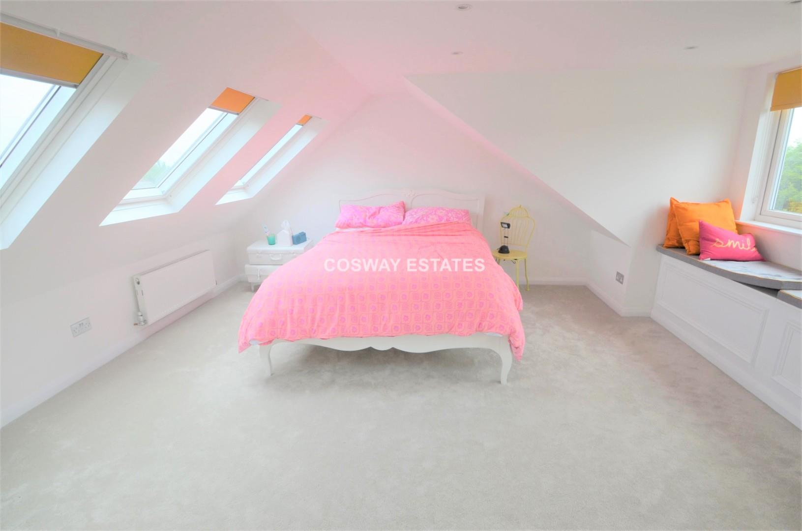 Sunbury Avenue, Mill Hill